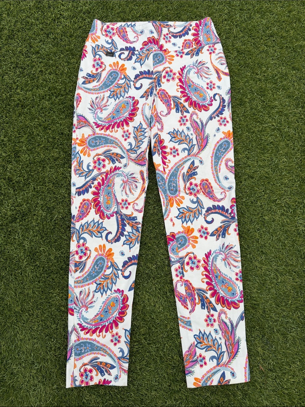 White Paisley Print Leggings - Multicolor
